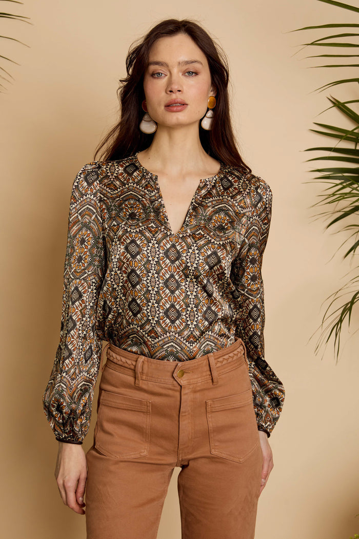 Caballero Pearl Top